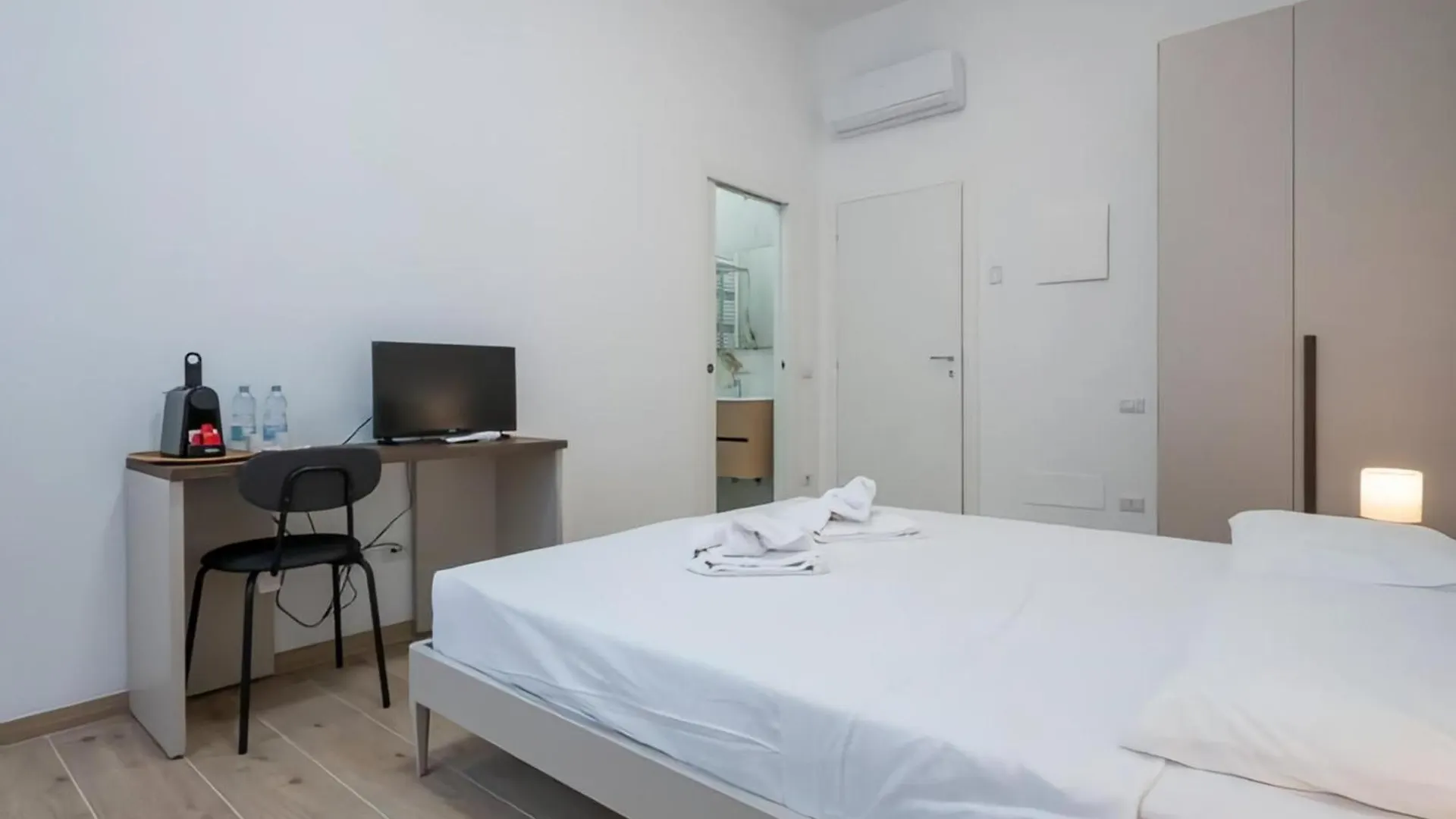 Casa Sforza Ieo Suite Milan 0*,  Italy